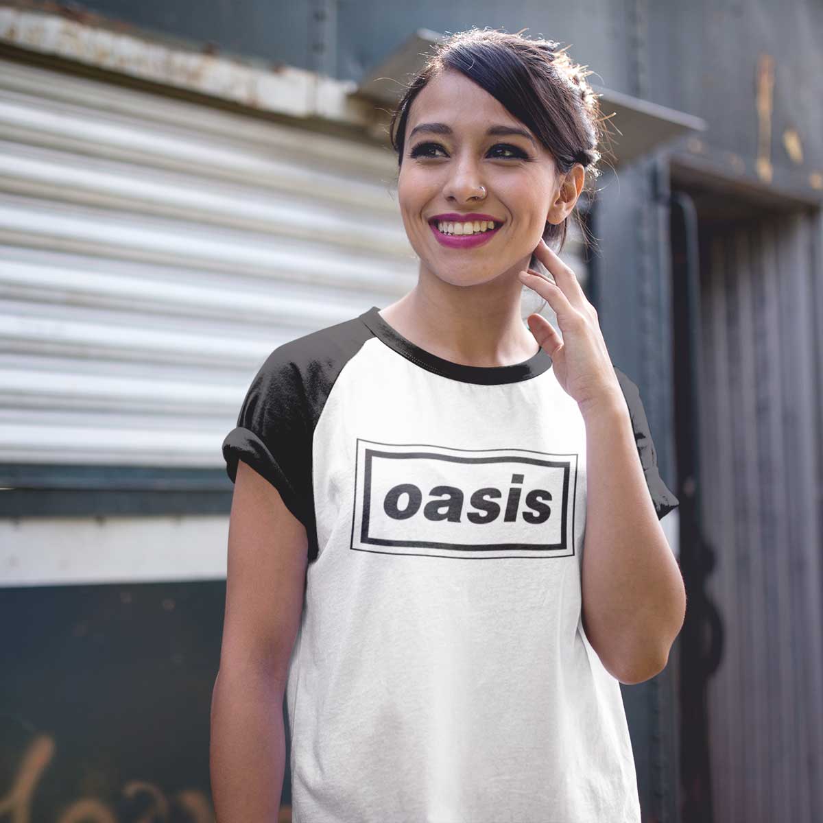 Raglan Oasis | Logo